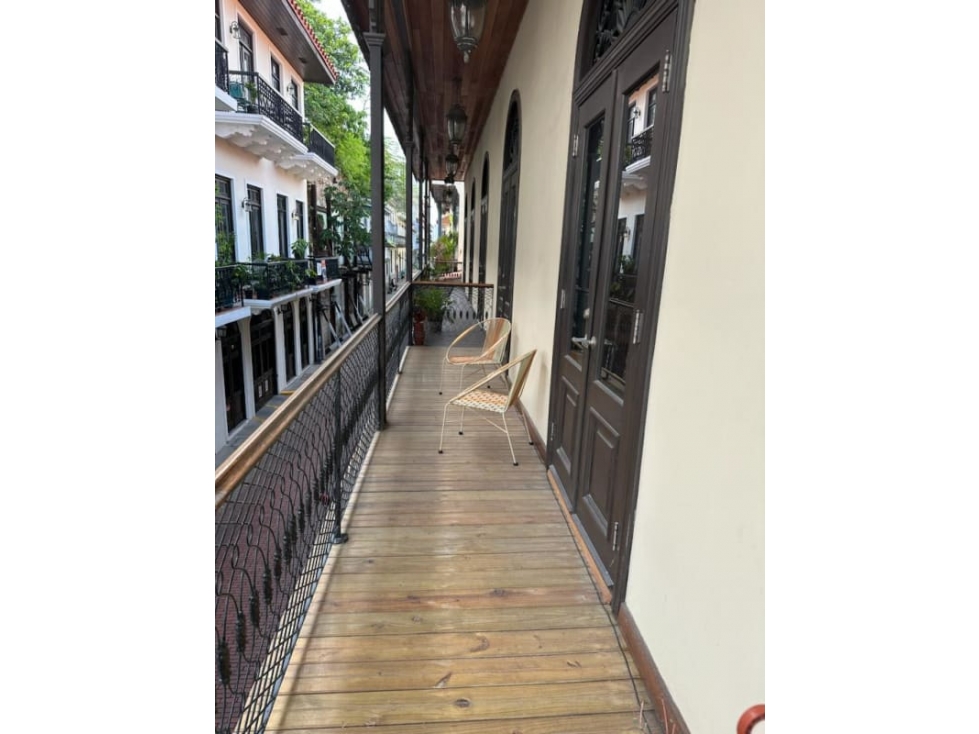ALQUILER DE APARTAMENTO EN PH CUATRO CASAS CASCO ANTIGUO — foto 3