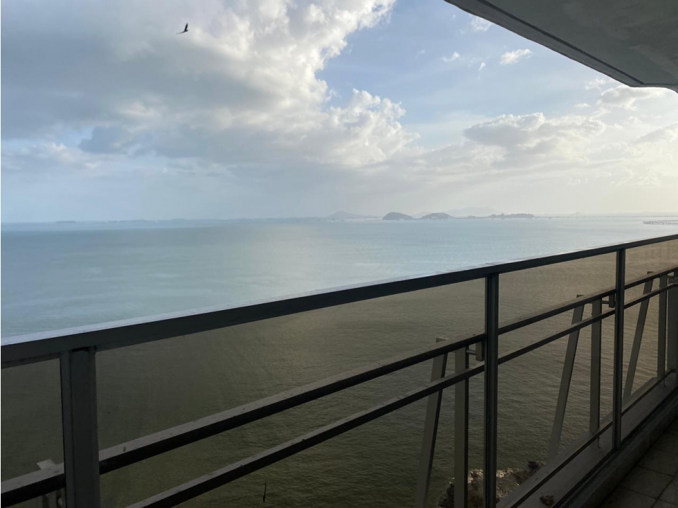 SE VENDE APARTAMENTO EN TORRE DEL MAR — foto 5
