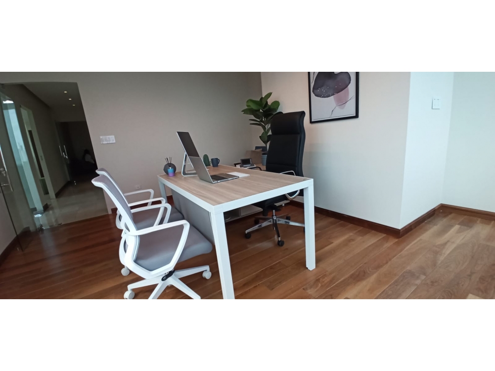 SE ALQUILA OFICINA EN CALLE 50, SERVICIOS INCLUIDOS!! — foto 4