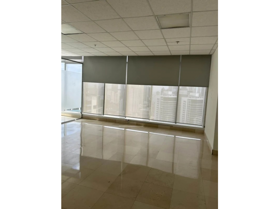 Oficina en Alquiler en Torre Bicsa Av Balboa / $1,200 mensual — foto 2
