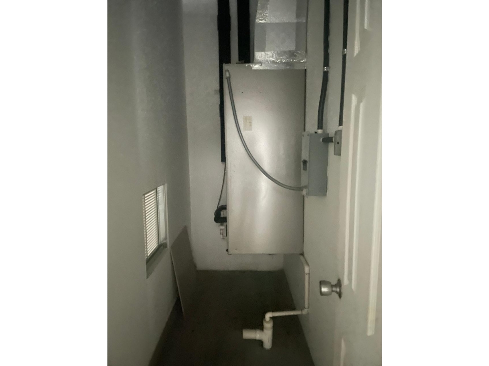 Local con excelente ubicación y visibilidad - Bella Vista - 200 mt2 — foto 4