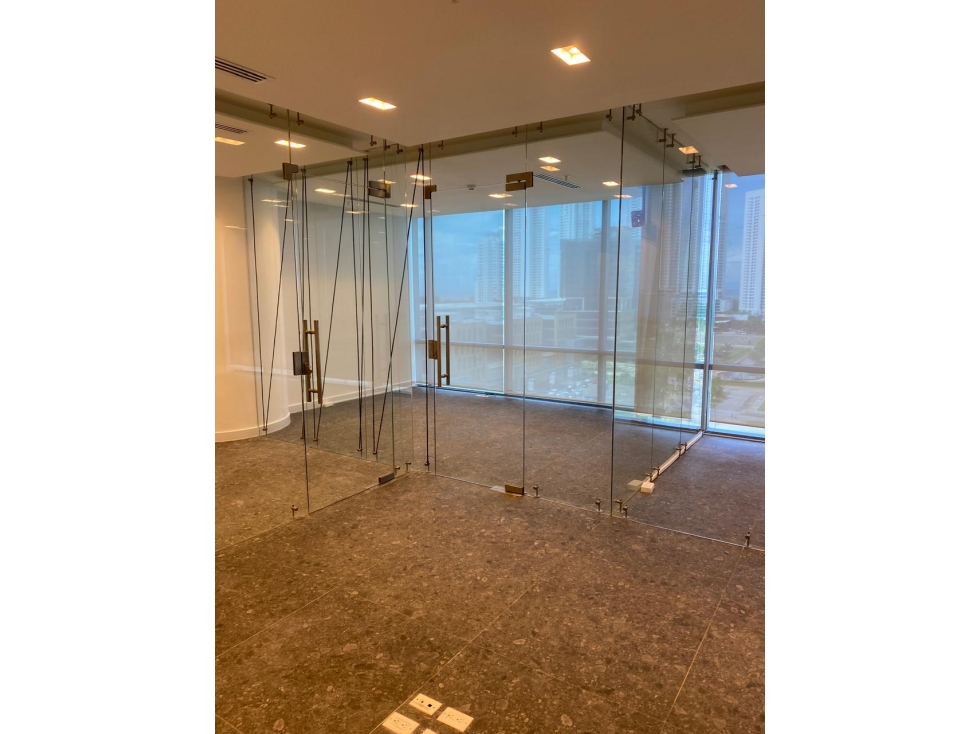 Alquiler de moderna oficina en Costa del Este - $1,950 — foto 2