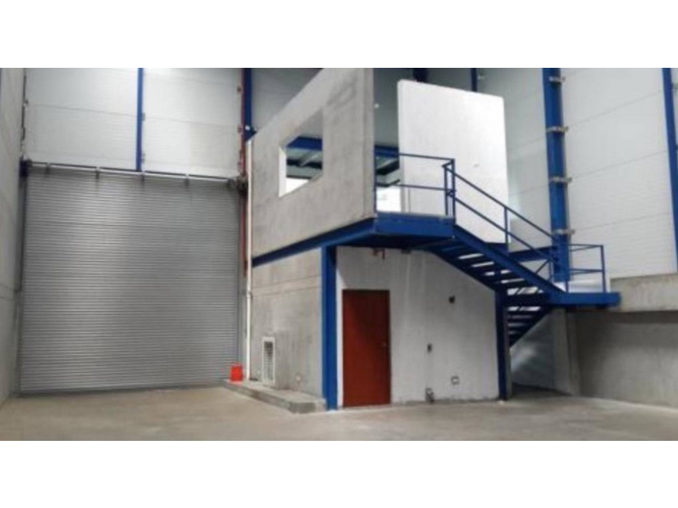 ALQUILO OFIBODEGA COMERCILAES EN LAS MAÑANITAS - 3
