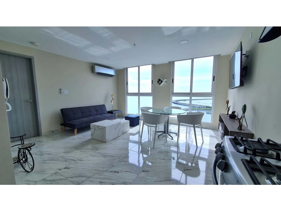 ALQUILO BELLO APARTAMENTO AMOBLADO EN AV BALBOA -$1.300