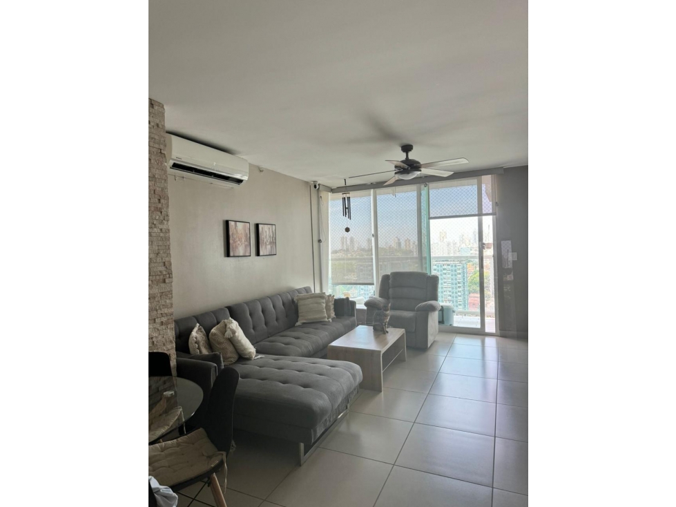 SE ALQUILA APARTAMENTO EN CONDADO EL REY