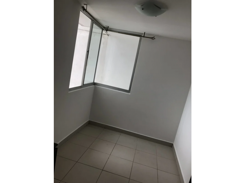 VENTA DE APARTAMENTO EN LA 12 DE OCTUBRE — foto 4