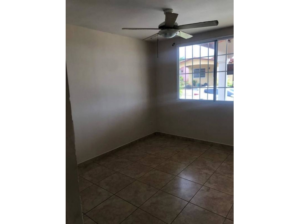 SE VENDE HERMOSA CASA — foto 3
