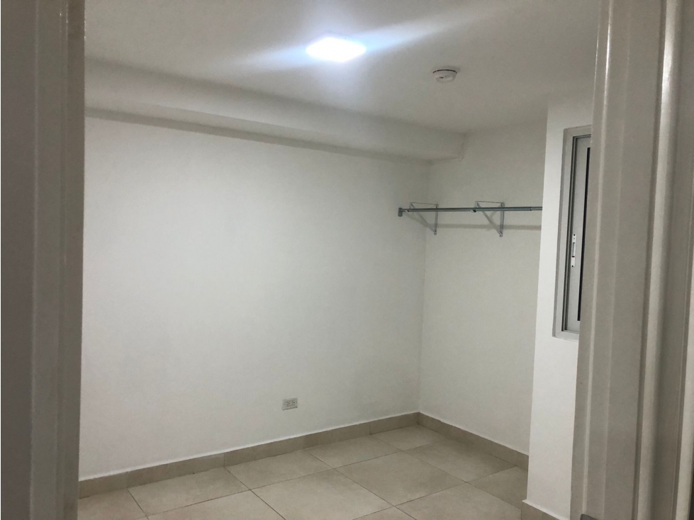 ALQUILO APARTAMENTO EN PARQUE LEFEVRE - 3