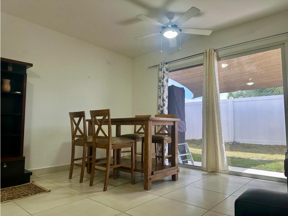 SE ALQUILA CASA EN VILLASUR - 5