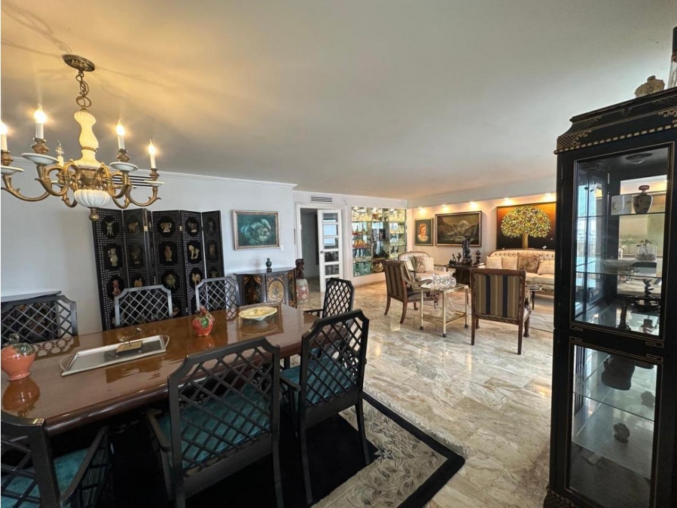Se vende apartamento en Paitilla amoblado