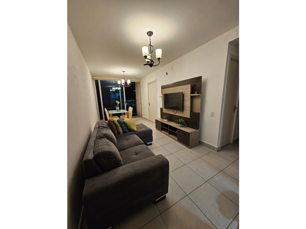 ALQUILO APARTAMENTO EN PH ILO