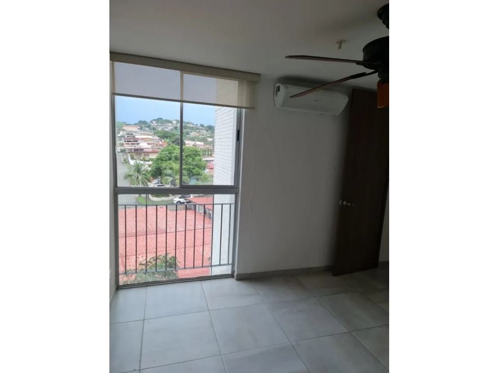 ALQUILO APARTAMENTO EN TUMBA MUERTO 3 REC $900!! — foto 4