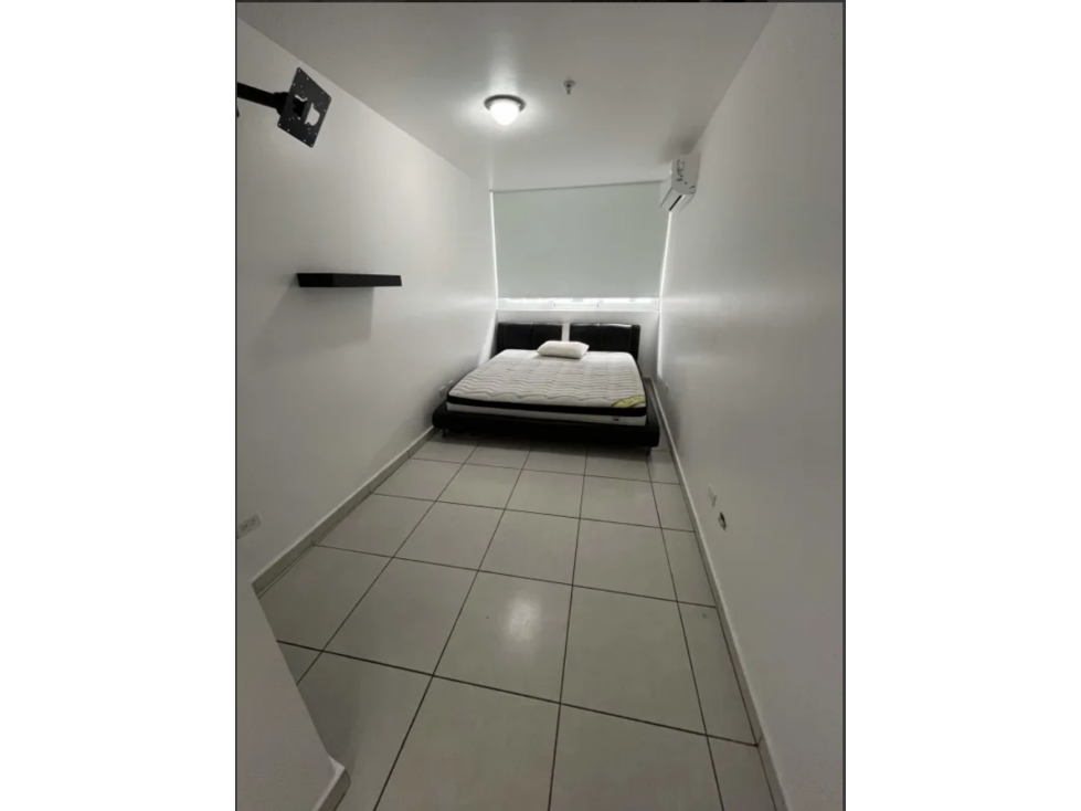 ALQUILO APARTAMENTO EN AV. BALBOA — foto 2