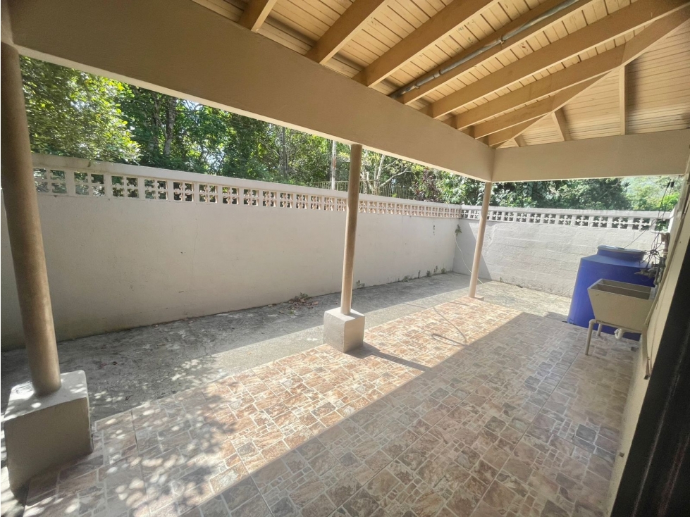¡Â¡SE VENDE!! ESPECTACULAR CASA RESIDENCIAL en LAS CUMBRES - 3