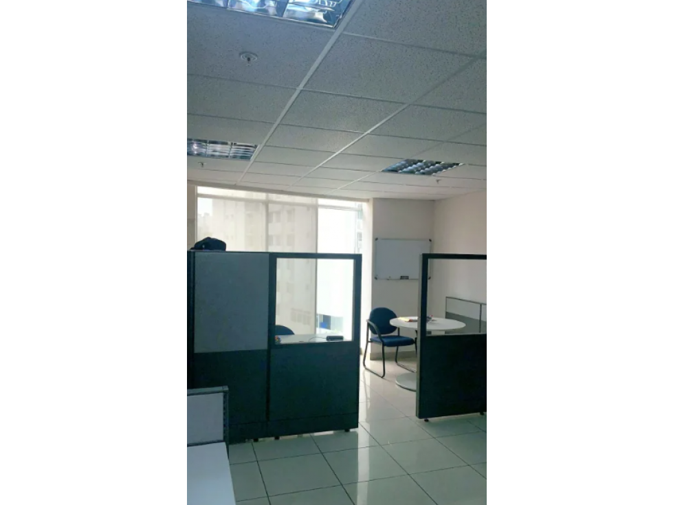 ALQUILER DE OFICINA EN EL CANGREJO — foto 3