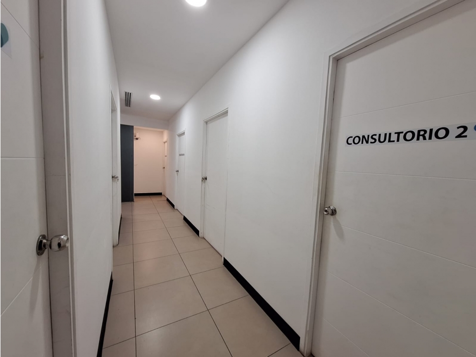 ¡Â¡SE ALQUILA !! LOCAL COMERCIAL en 12 DE OCTUBRE!! — foto 3