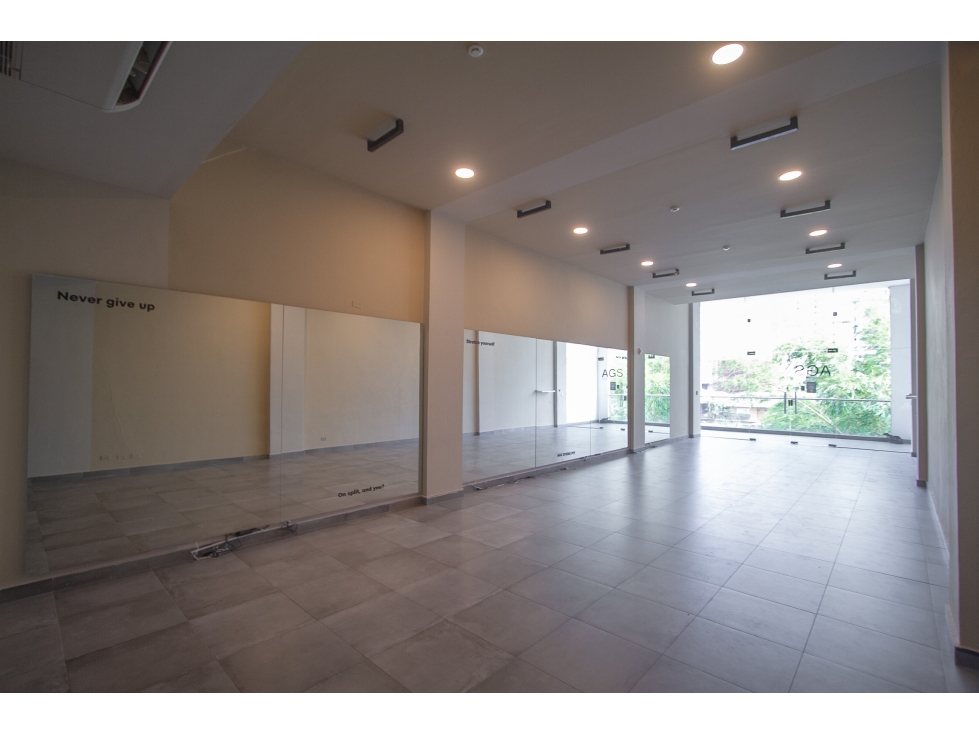 ¡Â¡SE ALQUILA !! LOCAL COMERCIAL en SAN FRANCISCO PLAZA76 — foto 3