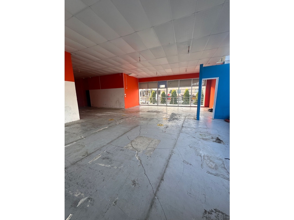 ¡Â¡SE ALQUILA !! LOCAL COMERCIAL en VIA PRINCIPAL,VIA ESPAÃA — foto 3