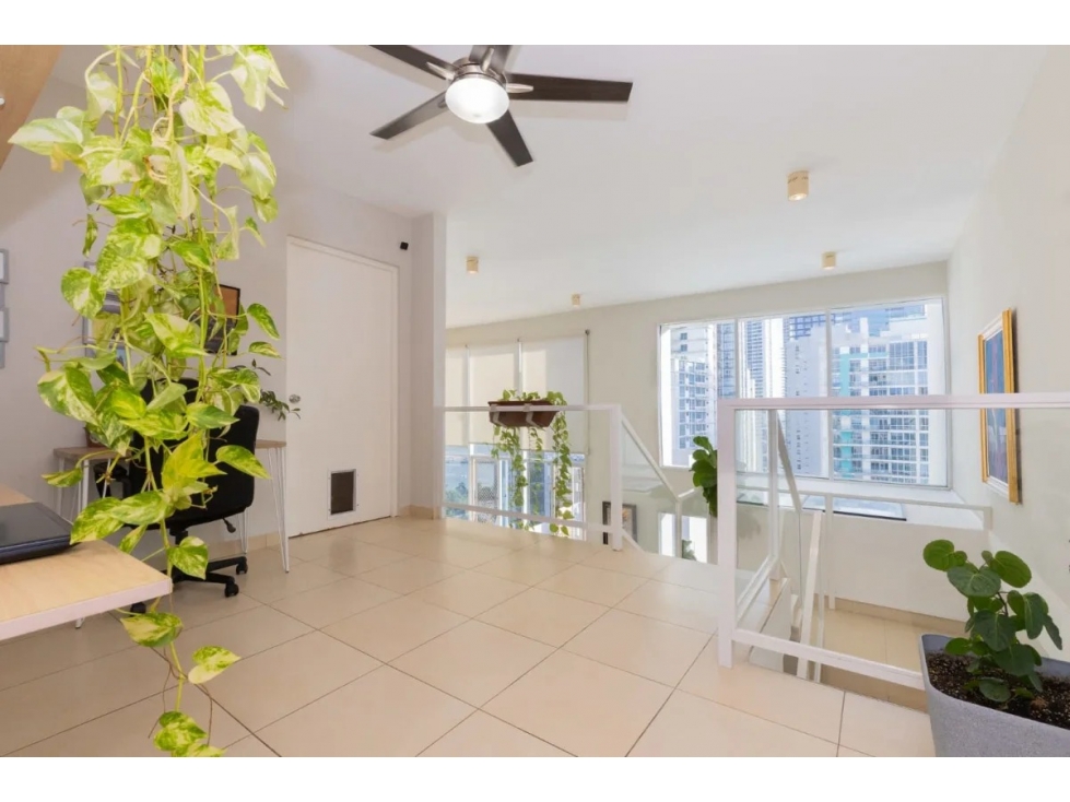 ¡Â¡SE VENDE !! LUJOSO EN AVENIDA BALBOA | Loft Remodelado PH Blue Park — foto 3