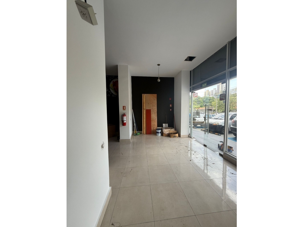 ¡¡SE ALQUILA!! LOCAL COMERCIAL EN AV. LA PULIDA ,RIO ABAJO - 2