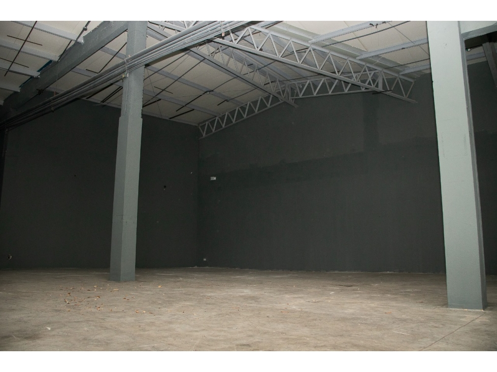 SE ALQUILA LOCAL COMERCIAL EN EL DORADO