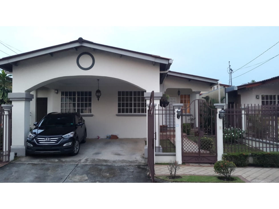 SE VENDE CASA EN BRISAS DEL GOLF 2 RECAMARAS $215,000 - 2