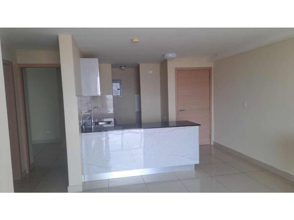 SE ALQUILA APARTAMENTO EN VIA ESPAÑA
