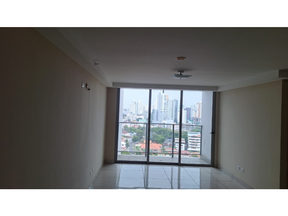 SE ALQUILA APARTAMENTO EN VIA ESPAÑA — foto 2