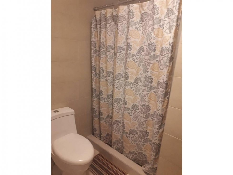 Alquilo apto bay view amoblado Av balboa $ 850 — foto 4