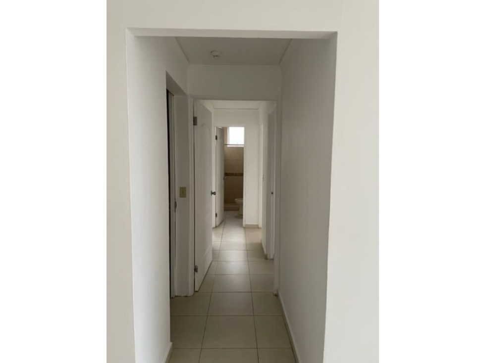 Se alquila apartamento en Dos Mares $900 — foto 6