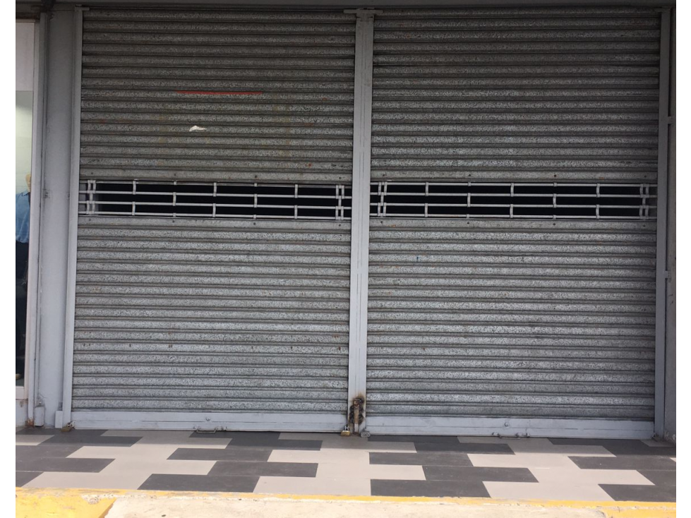 Se alquilan locales comerciales en la av. Fernandez de Córdoba $2,560 — foto 6