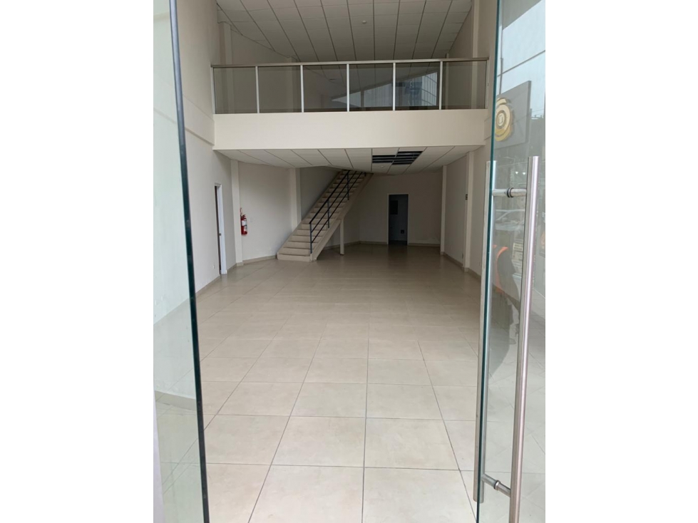 Se alquila Local Comercial en Plaza de Bella Vista $ 3,200 - 3