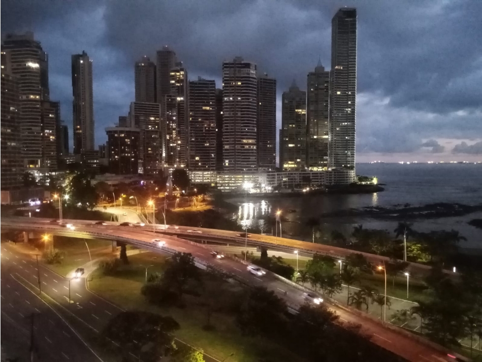 ALQUILER APARTAMENTO EN AV BALBOA VISTA AL MAR FS 1001 — foto 5
