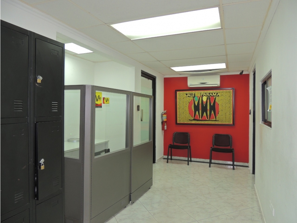 Vendo o Alquilo oficina amoblada Obarrio 600 Mts — foto 4
