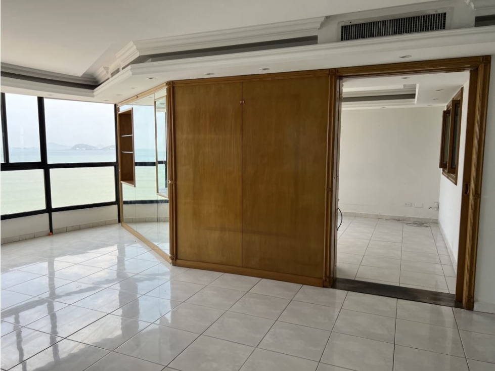 Alquilo extraordinario apartamento Paitilla 317 mts — foto 2