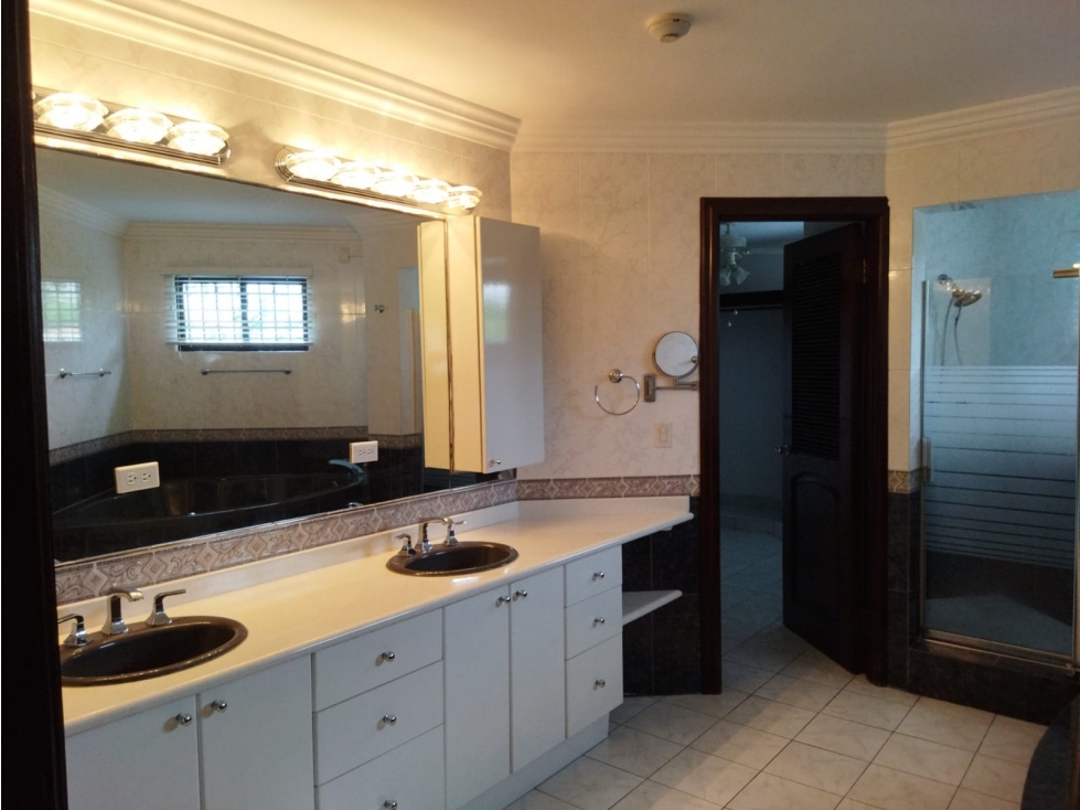 Se alquila/Vende Casa en el Carmen Linea blanca con piscina — foto 5