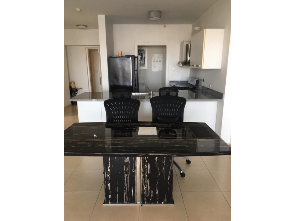 SE ALQUILA Y SE VENDE APARTAMENTO EN AV BALBOA AMOBLADO FS 2303 — foto 2