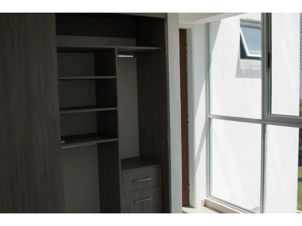 Se alquila apartamento en Carrasquilla $1.175 — foto 6