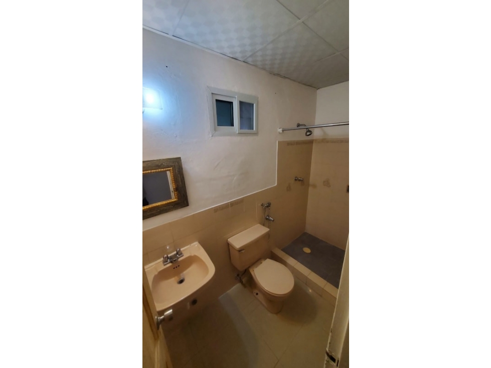 Alquilo casa semiamoblada Villa Lucre $1.050 — foto 5