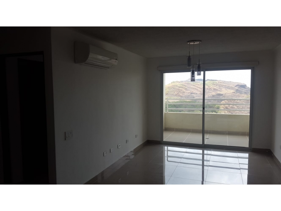 Se alquila apartamento amoblado en Ancon