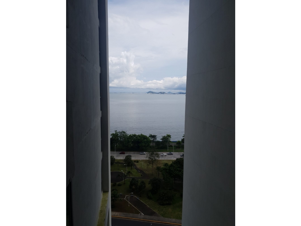 Alquilamos bello apart en Avenida Balboa amueblado IMG16 — foto 4
