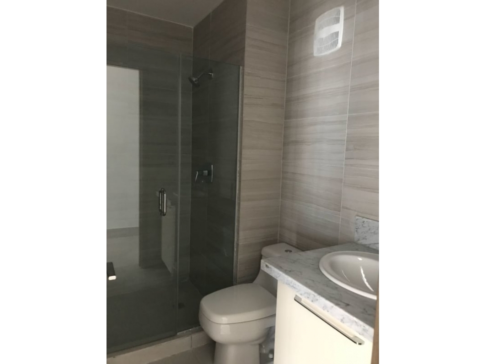 Alquilo extraordinario apartamento en Obarrio corazón de la ciudad — foto 4