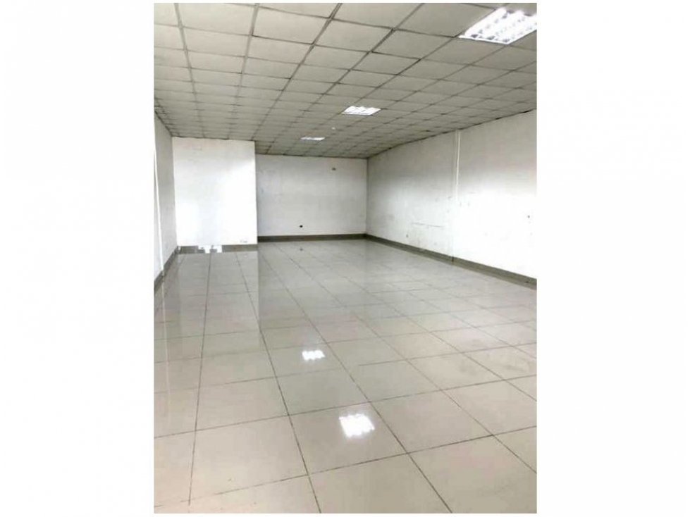 EXCELENTE UBICACION SE ALQUILAN LOCALES EN VILLA LUCRE - 5