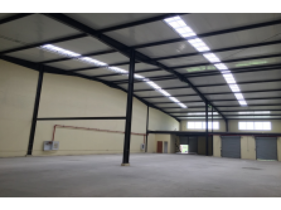 VENTA o ALQUILER DE BODEGAS SOBRE AV-PANAMERICANA - I.G. - 4