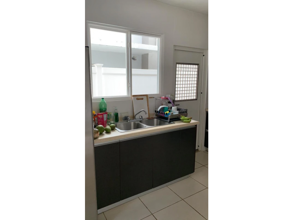 SE VENDE CASA EN BRISAS NORTE EN $220,000 AM - 5