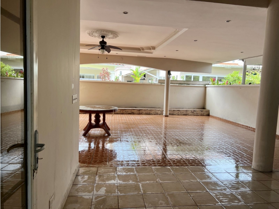 SE VENDE CASA EN CONDADO DEL REY $550,000 - 4