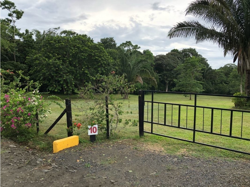 Se Venden Lotes 3,350 Mts La Chorrera Santa Rita USD57,000,oo - 1