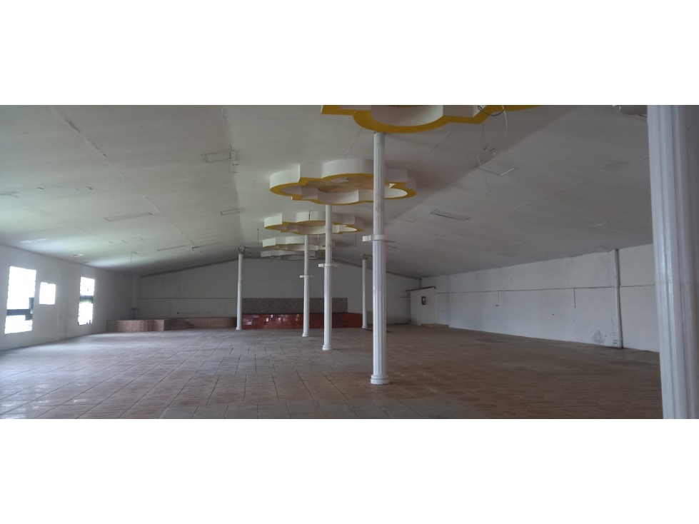 Se Vende Galera 900 Mts Rio Abajo USD$1,000,000,oo - 2