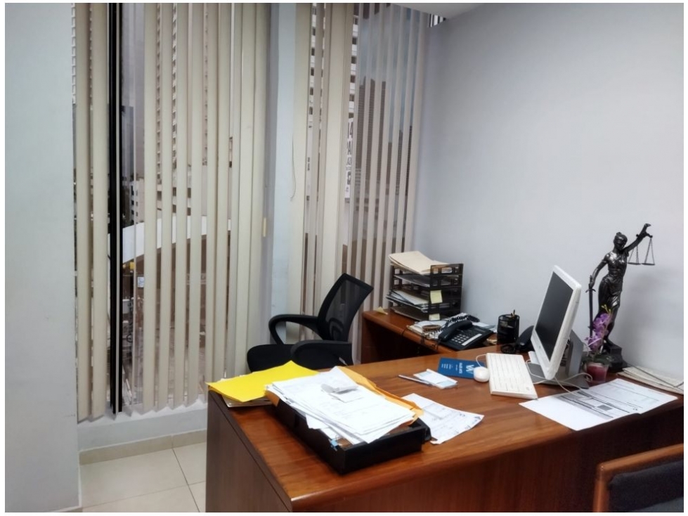 SE ALQUILA OFICINA EN OBARRIO MANTENIMIENTO INCLUIDO — foto 5