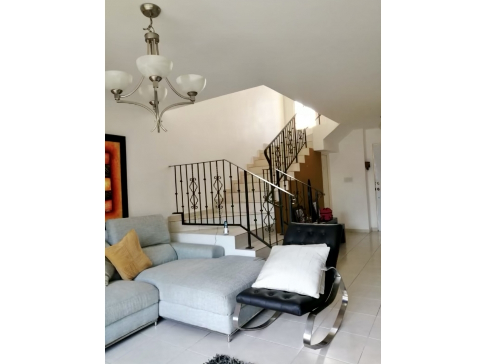SE VENDE HERMOSA CASA EN VILLA LUCRE — foto 3